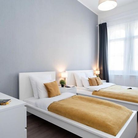 Large Apartment At Perfect Central Location Budapest Extérieur photo